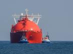 Gazowiec z pierwszym amerykańskim LNG stoi na redzie w Świnoujściu