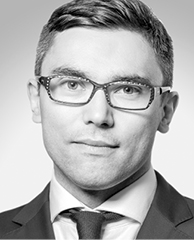 Radosław Piekarz doradca podatkowy z kancelarii A&RT Rynkowska, Kosieradzki, Piekarz